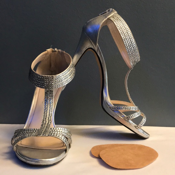 Beautiful Prom or Gala High Heels! - Picture 3 of 3